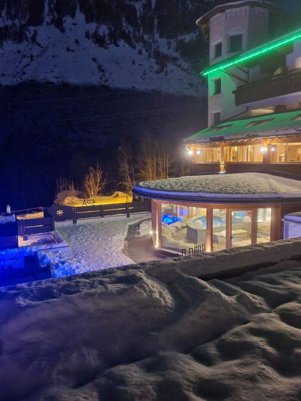 Alps Oriental Wellness Hotel 캄포돌치노 외부 사진